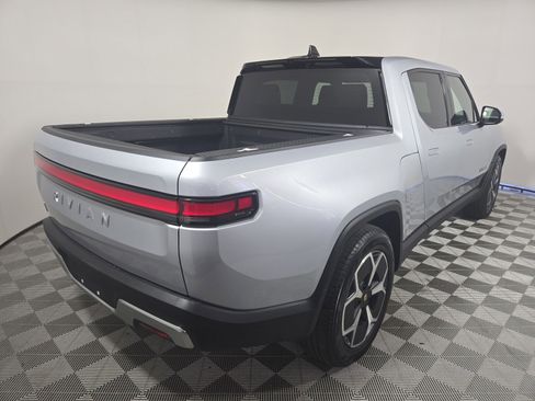 Used 2024 Rivian R1T Adventure image 5