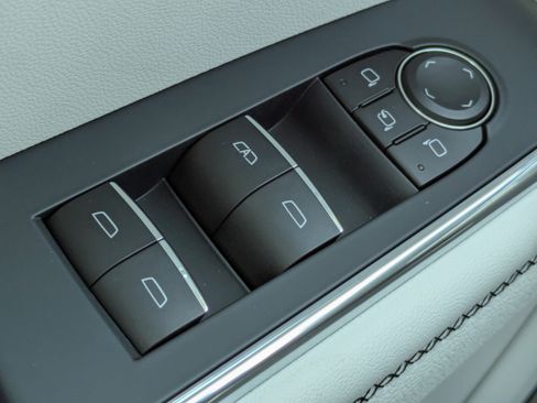 New 2026 GMC Acadia Denali image 24