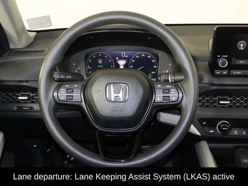 Used 2025 Honda Accord SE image 7