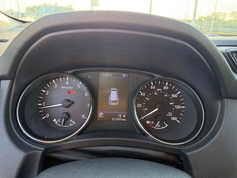 Used 2019 Nissan Rogue S w/ Special Edition Package FWD image 15