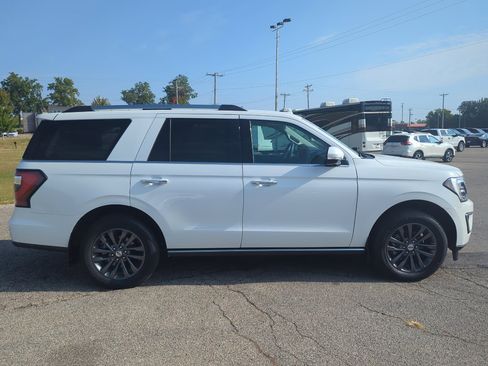 Used 2021 Ford Expedition Limited image 8