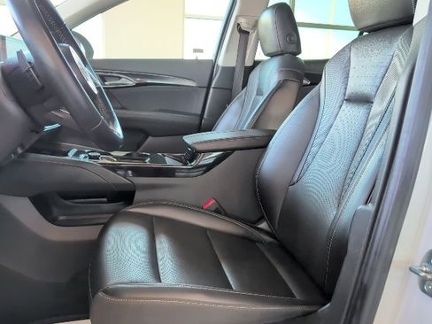 Used 2024 Buick Envision Preferred image 13