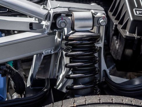 Used 2005 Ford GT image 28