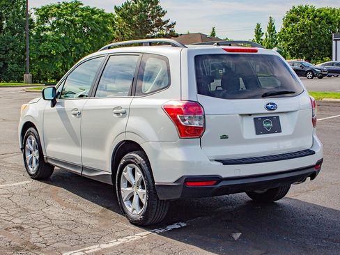 Used 2015 Subaru Forester 2.5i w/ Alloy Wheel Package AWD/4WD image 4