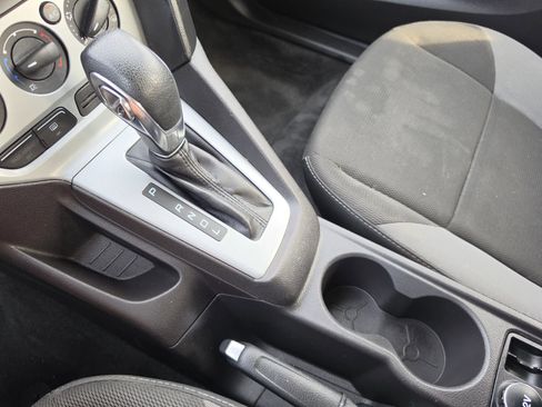 Used 2012 Ford Focus SE image 24