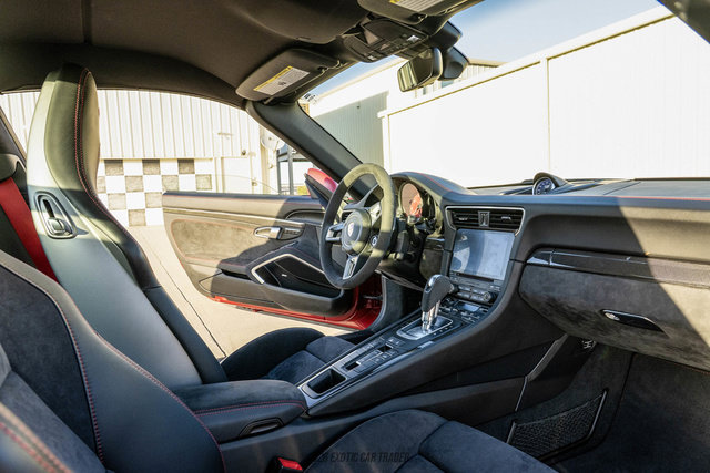 Used 2018 Porsche 911 Targa 4 GTS AWD/4WD image 30