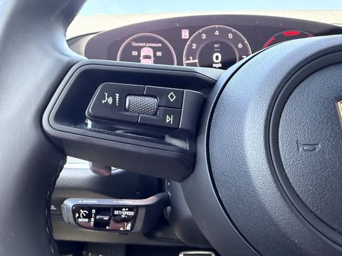 Certified 2026 Porsche Cayenne S AWD/4WD image 33