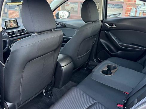 Used 2016 MAZDA MAZDA3 i Sport w/ Preferred Equipment Package FWD image 19