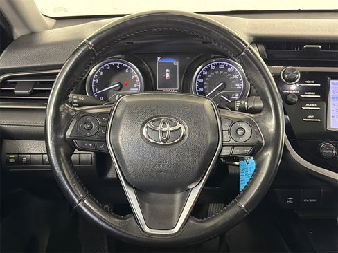 Used 2019 Toyota Camry SE image 24