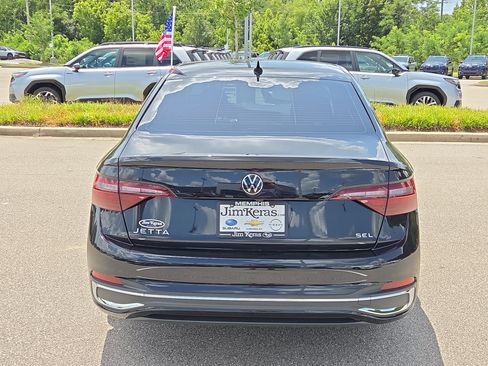Used 2024 Volkswagen Jetta SEL FWD image 4
