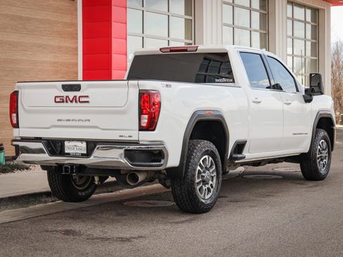 Used 2024 GMC Sierra 2500 SLE w/ SLE Convenience Package image 3