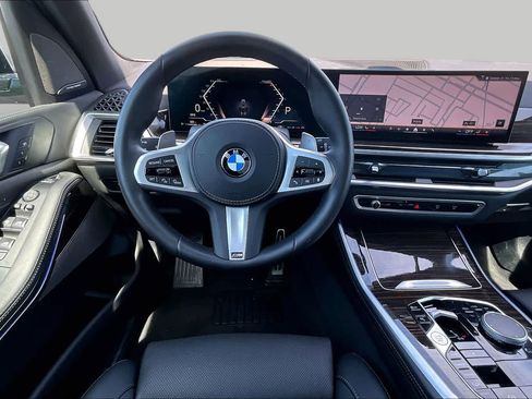 Certified 2026 BMW X5 xDrive40i w/ M Sport Package AWD/4WD image 5