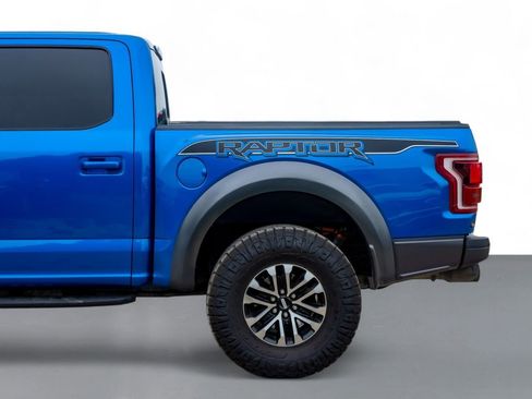 Used 2019 Ford F150 Raptor w/ Equipment Group 802A Luxury AWD/4WD image 11
