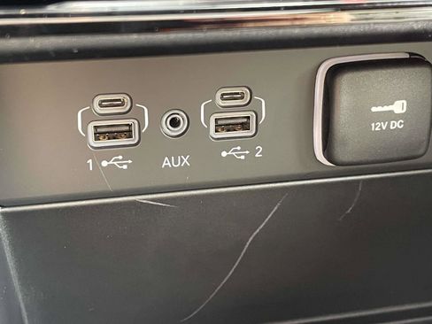 New 2025 Jeep Grand Cherokee Limited image 4