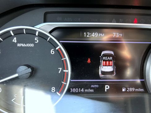 Used 2023 Nissan Rogue SL AWD/4WD image 14