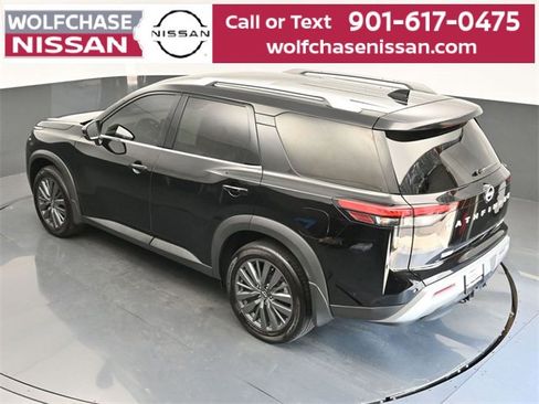 Used 2024 Nissan Pathfinder SL w/ SL Premium Package image 29