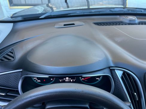 Used 2024 Chevrolet Malibu LT image 34