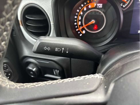 Used 2025 Jeep Wrangler Unlimited Sport AWD/4WD image 25