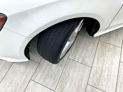 Used 2017 Mercedes-Benz CLA 250 4MATIC image 40