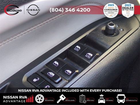 Used 2024 Jeep Compass Limited image 23