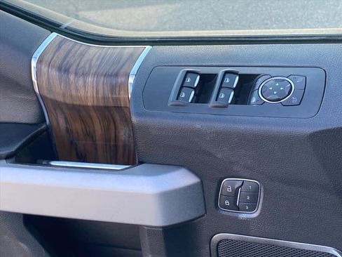 Used 2018 Ford F150 Lariat w/ Equipment Group 502A Luxury image 20