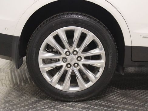 Used 2017 Cadillac XT5 Platinum w/ Driver Assist Package image 16