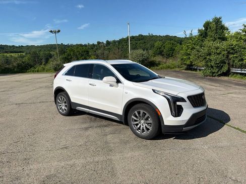 Used 2020 Cadillac XT4 Premium Luxury AWD/4WD image 1