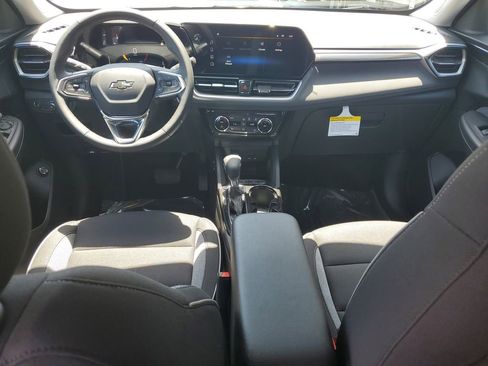 New 2026 Chevrolet TrailBlazer LT w/ Convenience Package FWD image 12