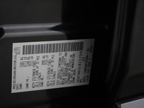 Used 2025 Nissan Rogue SV AWD/4WD image 31