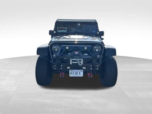 Used 2017 Jeep Wrangler Unlimited Rubicon AWD/4WD image 11