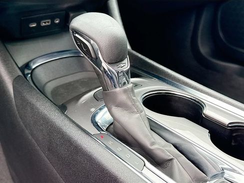 Used 2024 Chevrolet Malibu LT FWD image 23