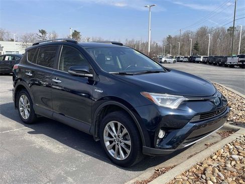 Used 2018 Toyota RAV4 Limited w/ Advanced Technology Package image 9