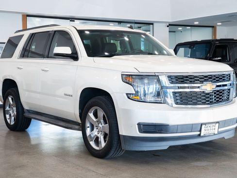Used 2015 Chevrolet Tahoe LT image 3