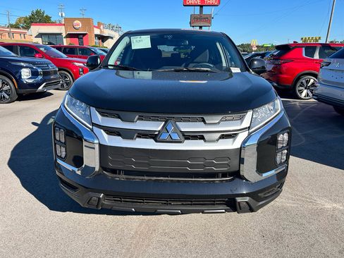 New 2025 Mitsubishi Outlander Sport SE image 4