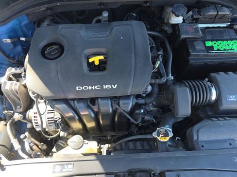 Used 2017 Hyundai Elantra Limited w/ Limited Tech Package 08 image 24