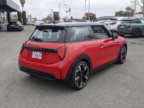 Certified 2025 MINI Cooper S image 5