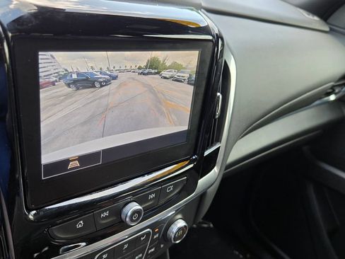 Used 2023 Chevrolet Traverse LT FWD image 21