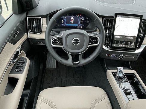 New 2026 Volvo XC90 T8 Plus w/ Protection Package Premier AWD/4WD image 5