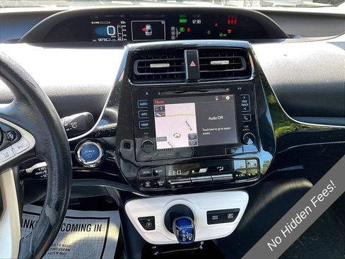 Used 2017 Toyota Prius Three FWD image 5