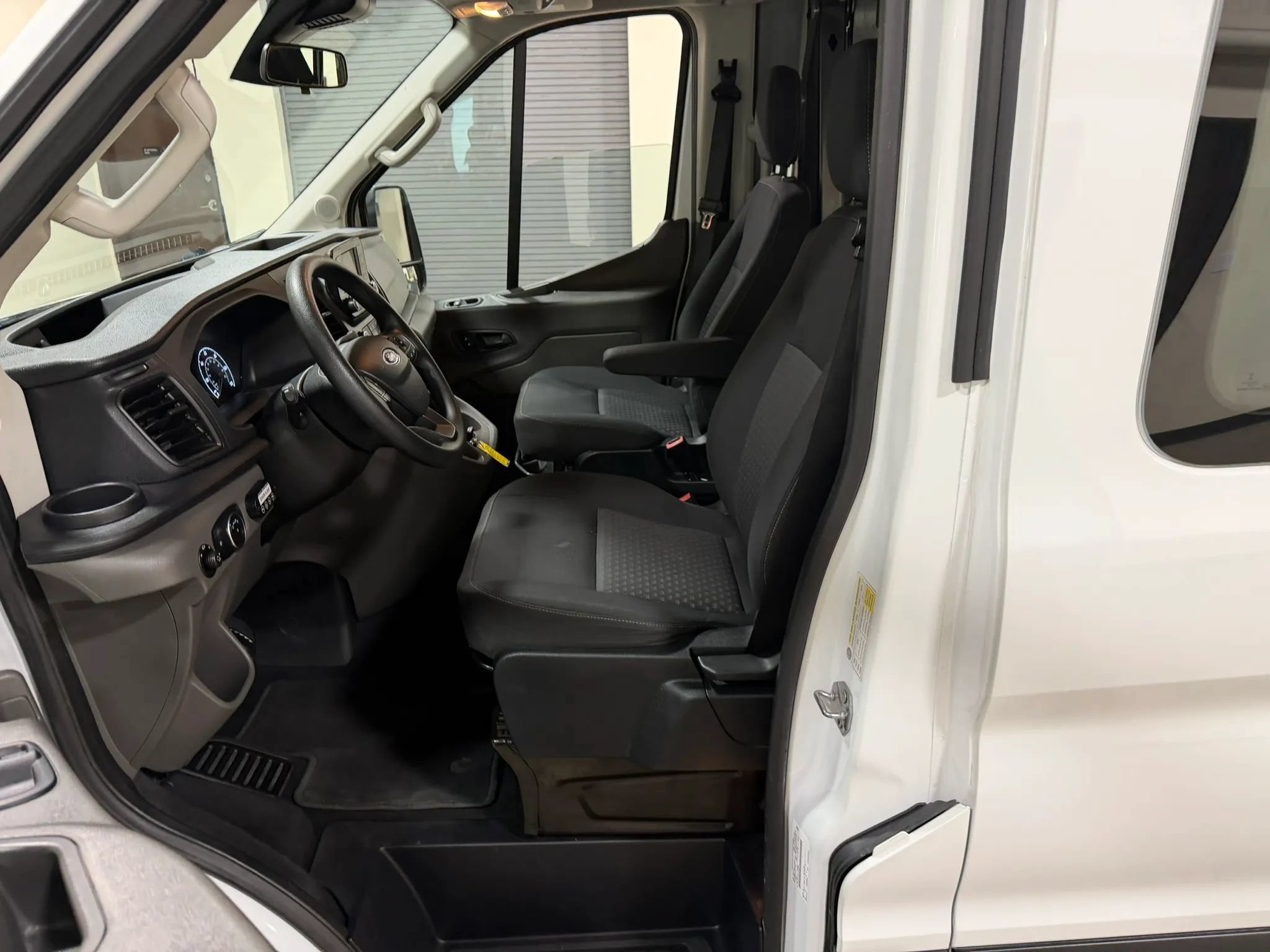 Used 2020 Ford Transit 150 XLT AWD/4WD image 29