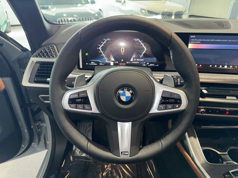 New 2026 BMW X7 xDrive40i w/ Executive Package AWD/4WD image 16