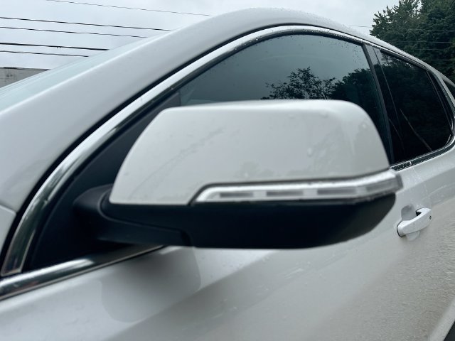 Used 2023 GMC Acadia SLE FWD image 52