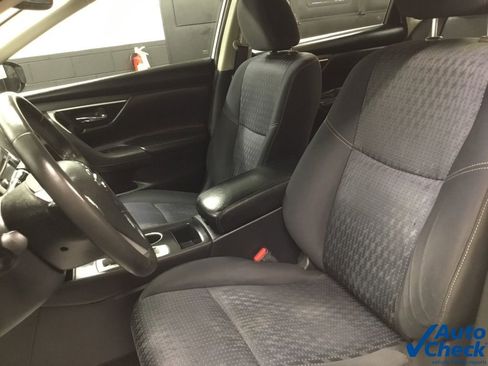 Used 2016 Nissan Altima 2.5 SV w/ Convenience Package image 24