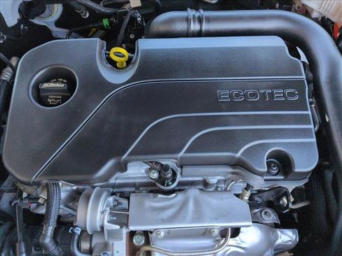 Used 2025 Chevrolet Malibu LT image 23