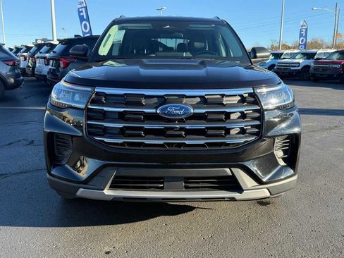 Used 2025 Ford Explorer Active image 25