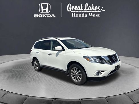 Used 2016 Nissan Pathfinder SL w/ SL Tech Package AWD/4WD image 5
