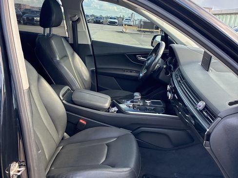 Used 2017 Audi Q7 3.0T Prestige AWD/4WD image 6