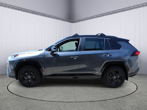 Used 2020 Toyota RAV4 XSE AWD/4WD image 5