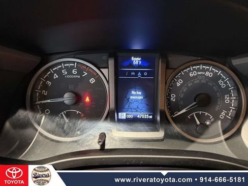 Used 2021 Toyota Tacoma TRD Off-Road AWD/4WD image 16