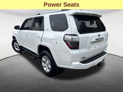 Used 2022 Toyota 4Runner SR5 Premium image 9